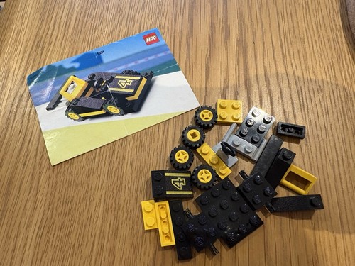 Lego town black race car - black,