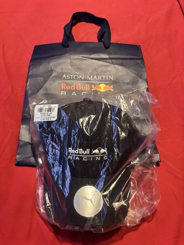 Bnwt aston martin red bull - martin,