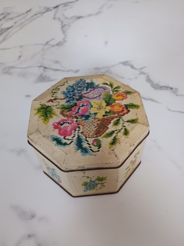 Carr vintage biscuit tin - &,