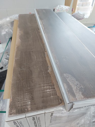 Aged varnished polished look - varnished/polished,