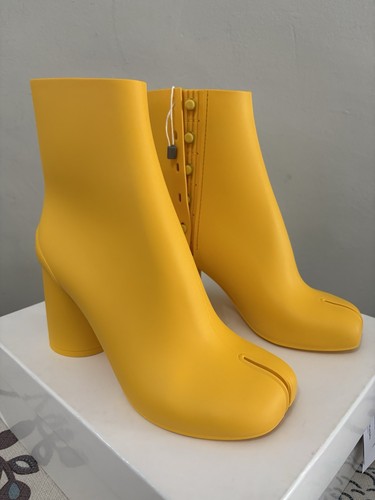 Maison margiela rubber tabi - margiela,