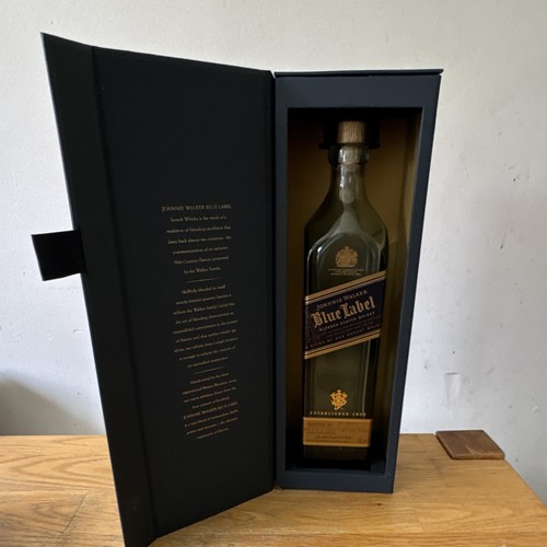 Johnnie walker blue label - blue,