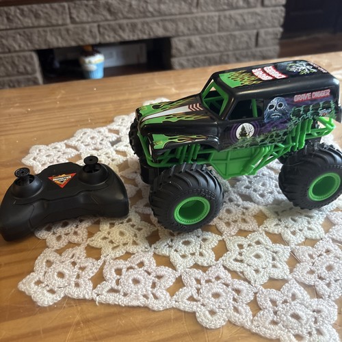 Remote control car - control, fully