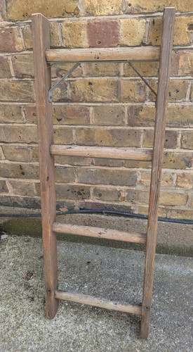 Vintage wood 4 rung - (01),