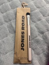 Jones road eyeshadow brush