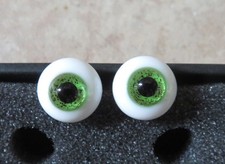 12mm Green Sparkle Glass Doll Eyes
