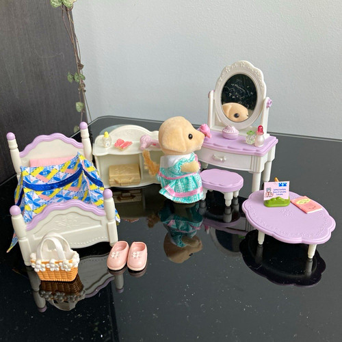 Sylvanian families sweet girls