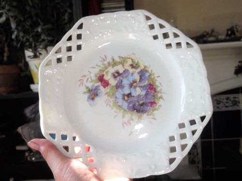 Antique pierced rim ribbon - rim,
