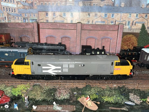 Hornby r348 gauge class - hornby,