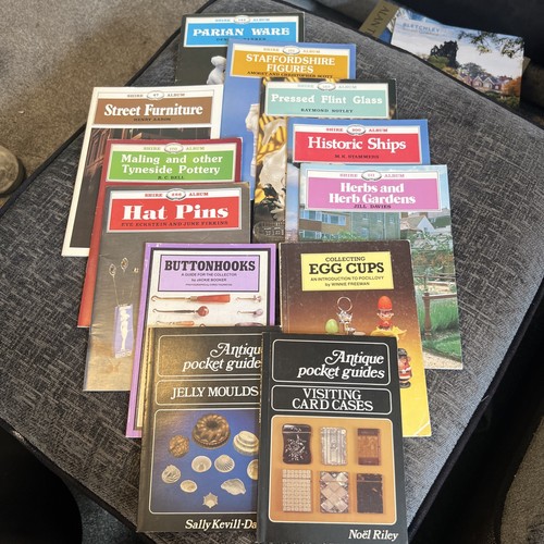 Lot vintage shire album - 12,