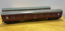 Two Lima And Triang OO Maroon Corridor Coaches #104