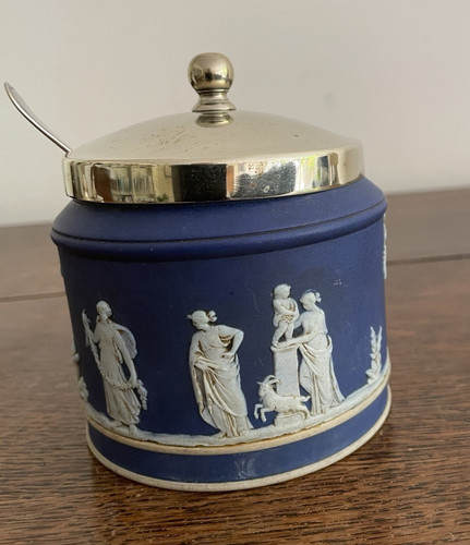 Wedgwood blue white - blue, &