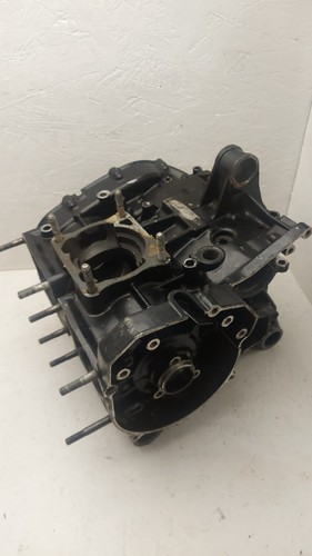 Honda 400 engine casing - r,