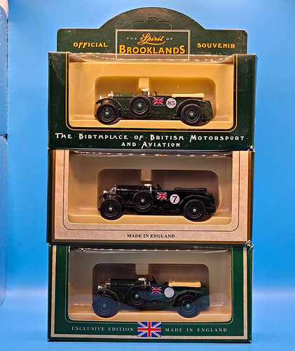 Lledo scale 3 bentley - lledo,