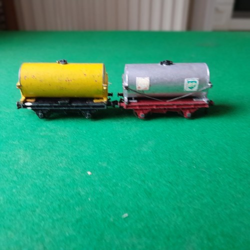 Hornby dublo tin plate tank - ,