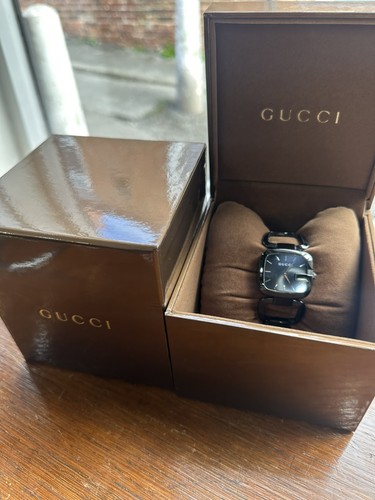 Gucci 125 wristwatch 32mm - 125.4,