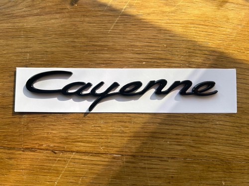 Cayenne rear lid - 'cayenne', badge,