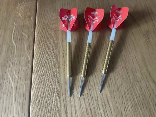 Eric bristow cocked - bristow, finger