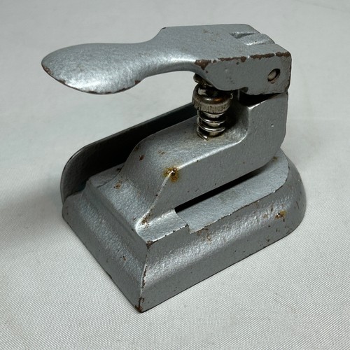 Vintage metal single hole - metal,