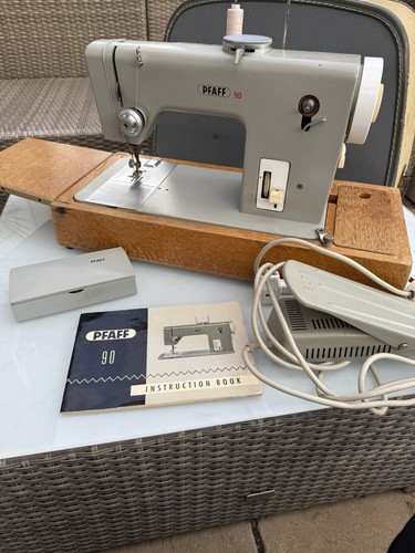 Pfaff vintage sewing - 90,