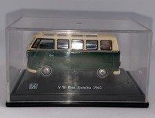 Hongwell Cararama 1/72 VW Volkswagen Bus Samba in Display Case