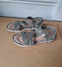 Size clarks trigenic - 6,