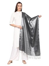 Woman Shiny Zari Silk Solid