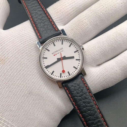 Mondaine swiss railways quartz - swiss,