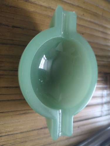 Jadeite art deco ashtray - art,
