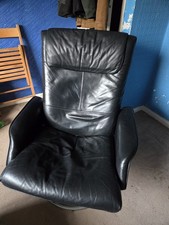 Black leather reading chair - black,