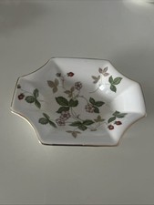Wedgwood Wild Strawberry Vintage Trinket Dish