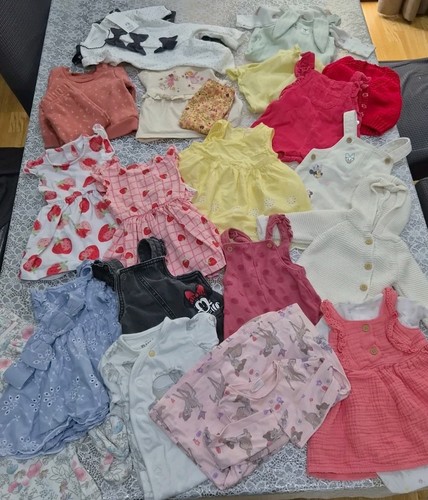 Month girls clothes bundle - 0-3,
