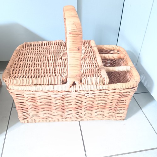 Vintage style wicker woven - style,