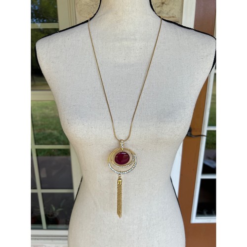 Gold tone ruby - gold,