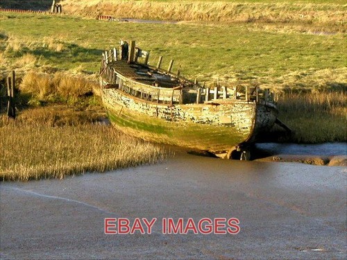 Photo decaying ship the hull - decaying,
