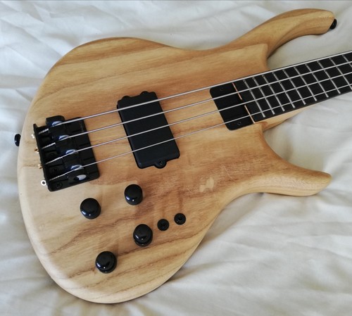 Tobias growler bass - iv, guitar