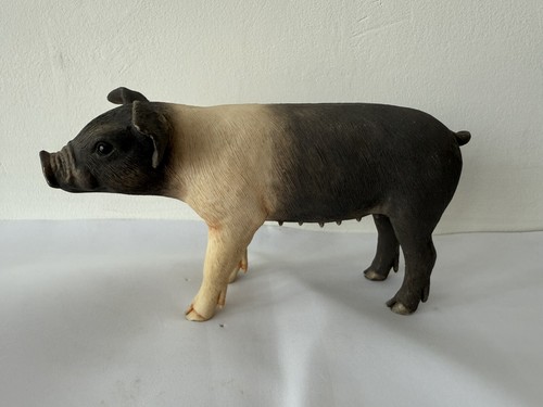 Sherratt simpson pig - simpson,