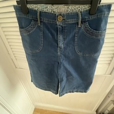 Per Una Women's Shorts .Denim  Size 16  Good Condition