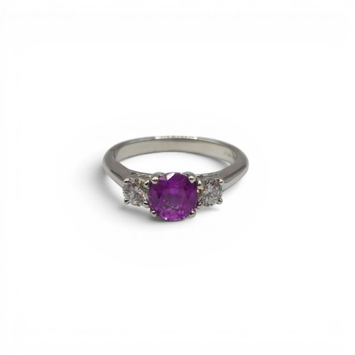 18ct white gold pink sapphire