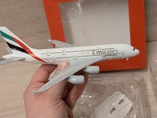Emirates metal model plane - ,