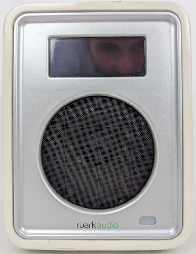 Ruark audio tabletop radio - r1,