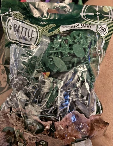 Army soldiers toy - toy, 100