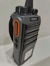 HYTERA DIGITAL PORTABLE RADIO. MODEL PD405 U(1). Fully Working . LIKE NIEEEE!!