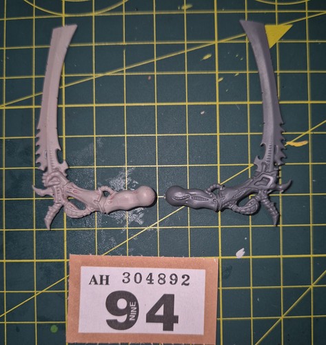 Warhammer 40k tyranid - tyranid, bone