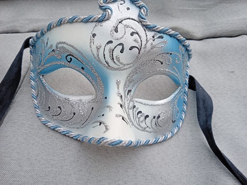 Masquerade half mask papier - half,