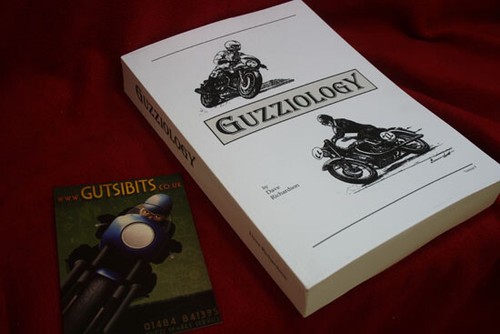 Moto guzzi guzziology dave - moto, v9