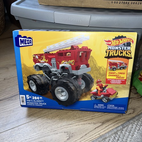 Hot wheels monster trucks mega - hot,
