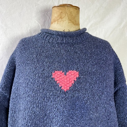 Pachamama heart hand - hand, blue