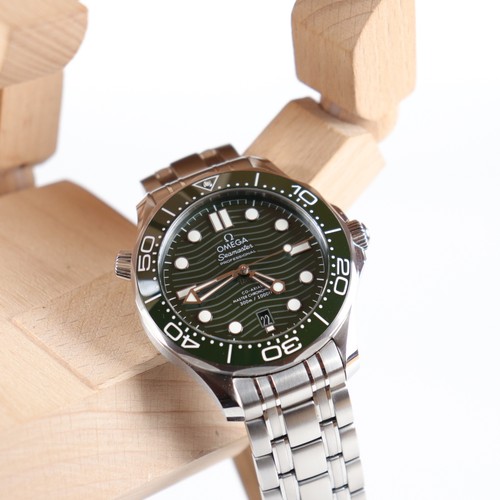 Omega seamaster green - omega,