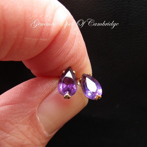 Dainty 9ct gold - 9ct,